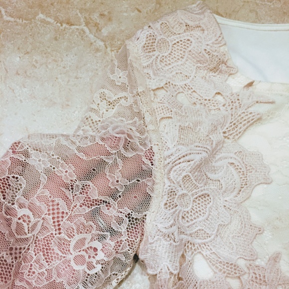 NWOT Anthropologie cream lace shirt, size XS - Picture 4 of 7